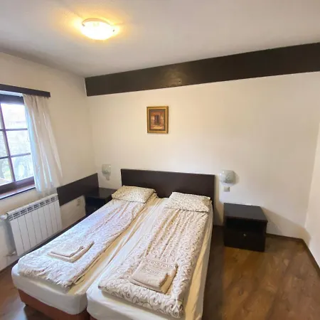 House Trivia بانسكو